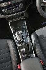 Mitsubishi Outlander PHEV Juro 2016 года (UK)
